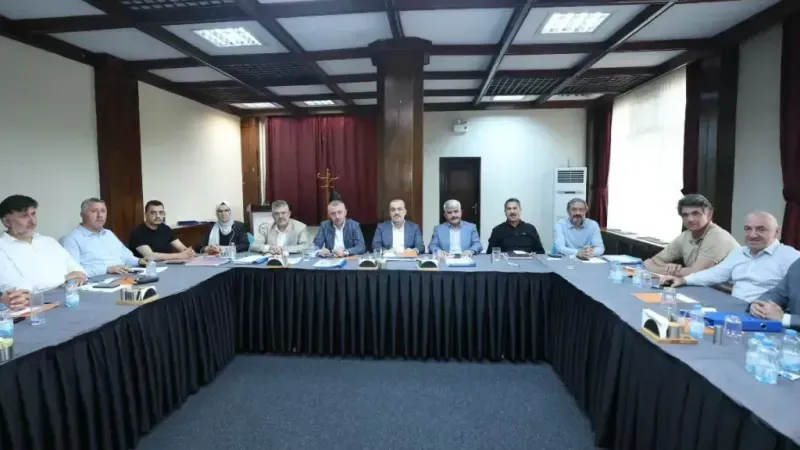 Talus: Yazın tatil yapan siyasi anlayışta hiç olmadık!