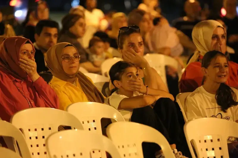 Başiskele Sahili'nde kültür ve sanat rüzgarı