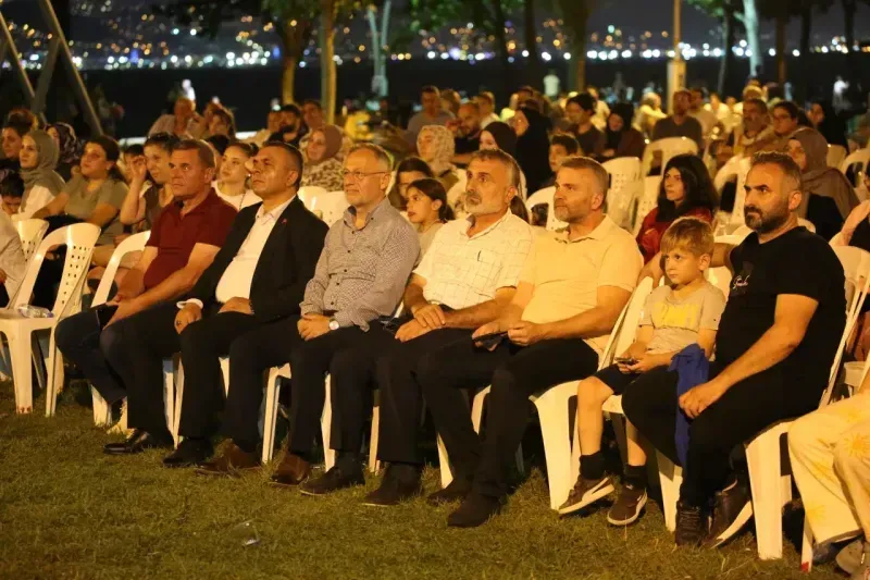 Başiskele Sahili'nde kültür ve sanat rüzgarı