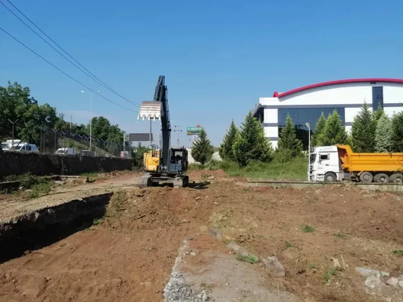 Başiskele’de D-130 Karayolu üzerine yeni durak cebi