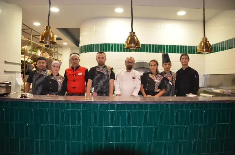 Crave House Kitchen & Bar: Yahya Kaptan’ın Yeni Lezzet Durağ