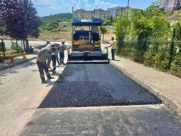 İlimtepe Mahallesinde asfalt çalışması