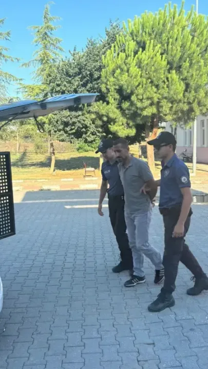 Uyuşturucu Ticaretinden aranıyordu yakayı ele verdi!