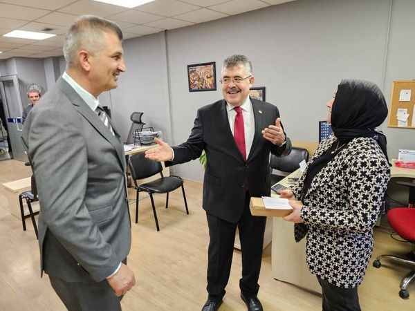 Gölcük’te Kadınlar Günü törenle kutlandı