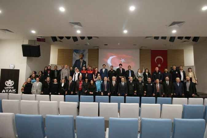  Yerel Düzey Sağlık Çalışma Grubu Bilgilendirme Seminerine İlgi Yoğun Oldu