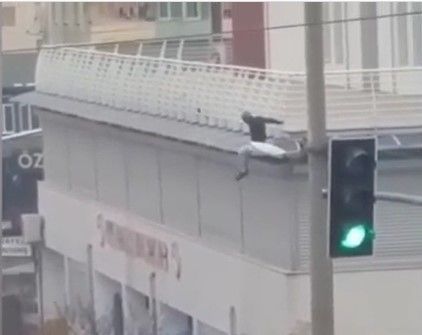 Kocaeli'de intihar girişimi!
