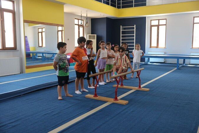 Yaz spor okulları başladı: Minikler sporla buluşuyor
