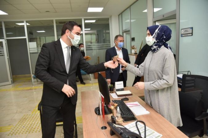Yasin Özlü emekçi kadınlarla bir araya geldi