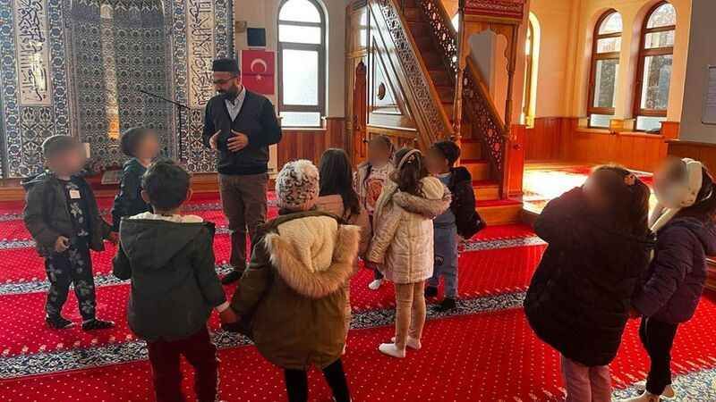 Kocaeli'de anaokulu öğrencilerinin imamlar ile olan etkinlikleri tepki çekmişti! Fıngaloğlu