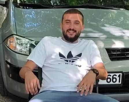 Duran aracın yanında silahla vurulmuş erkek cesedi bulundu