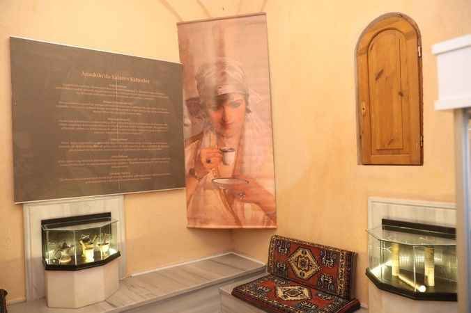 600 yıllık tarihi hamamda kahve yolculuğu