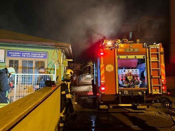 Sahur vakti camide korkutan yangın