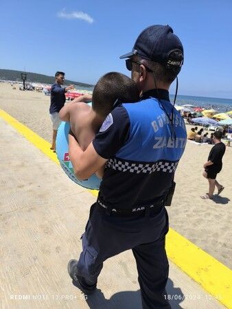 Zabıta ekipleri iş başında: Kaybolan 23 çocuk ailesine kavuşturuldu
