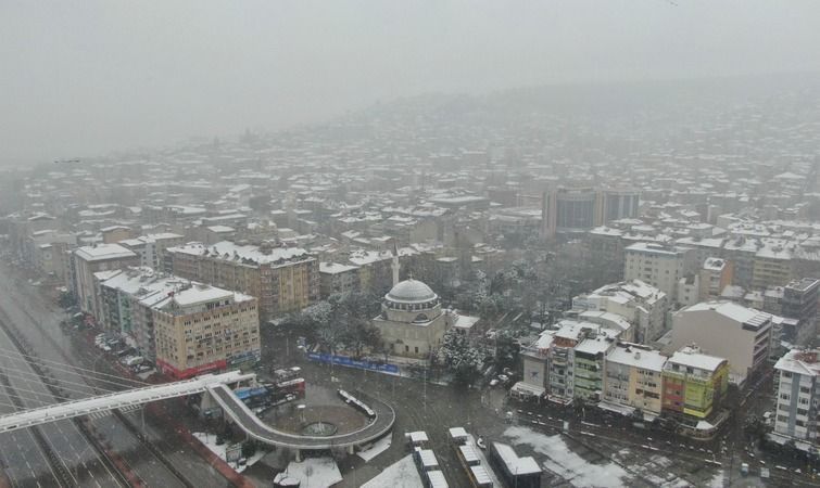 Beyaza bürünen Kocaeli havadan görüntülendi