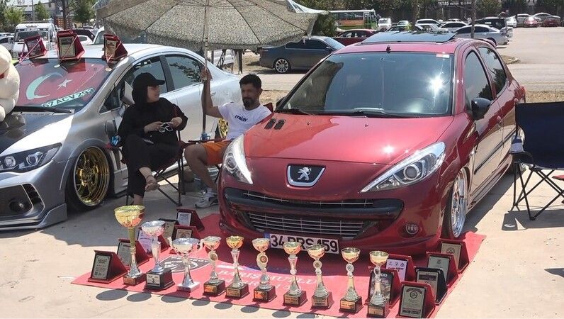 Kocaeli'de Modifiye tutkunları fuar alanında buluştu