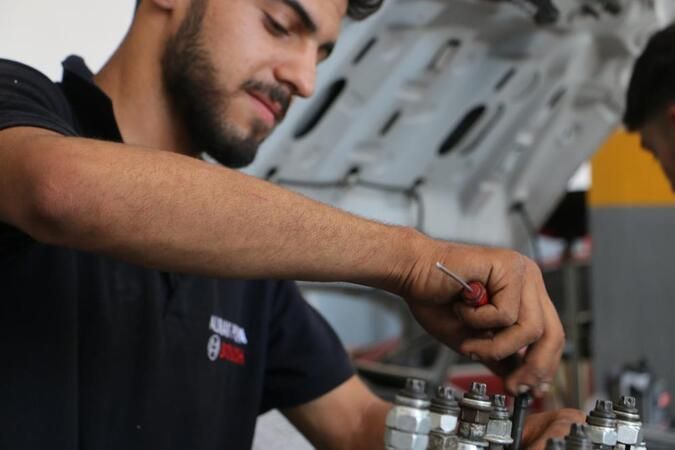 Araba içinde unuttuğunuz o eşyalara dikkat: Otomobil kül olabilir!