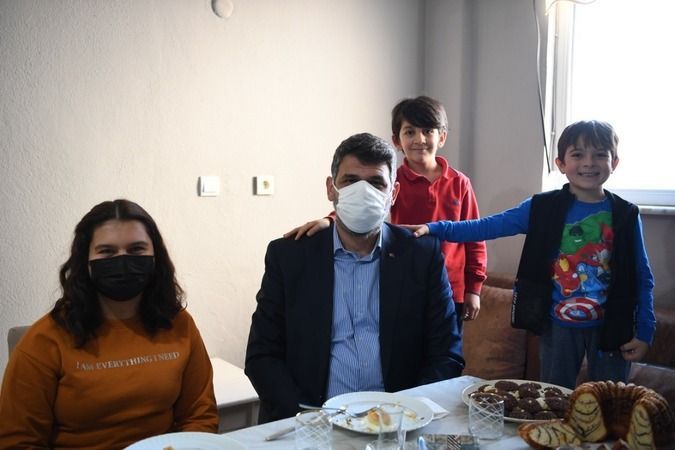Evini üretimhaneye çeviren ev hanımına Kocaman'dan ziyaret