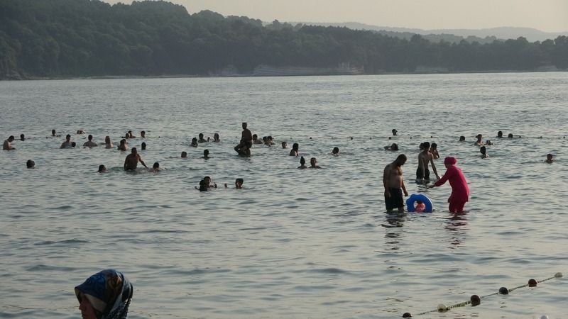 Kandıra Plajları tatilcilerle doldu