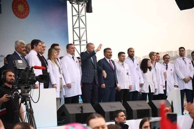 Sağlık Bakanı Koca: “Şehir hastanelerimiz Türkiye yüzyılı vizyonumuzun tıpta birer icra merkezi olacak”