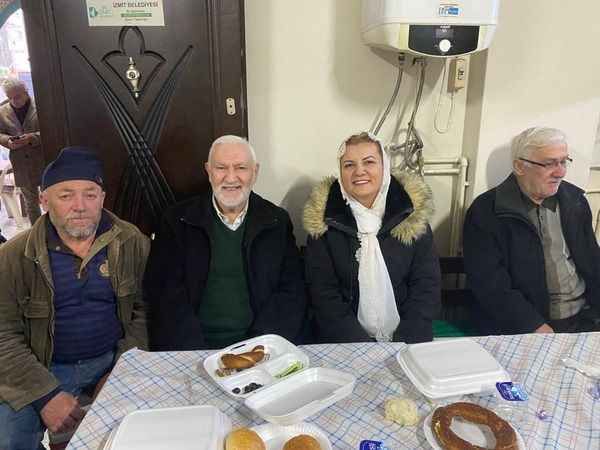Hürriyet, hafta sonu mesaisine Zincirlikuyu Camii’nde başladı