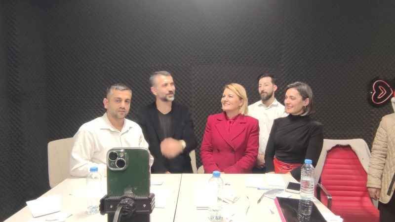 Başkan Hürriyet, SMA’lı Eslem Lina için canlı yayında destek çağrısında bulundu