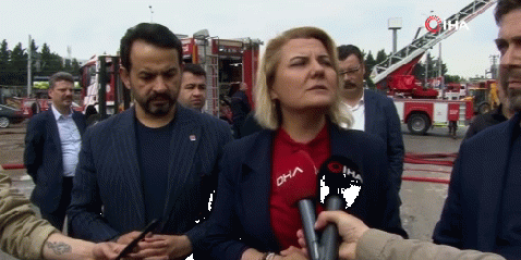 Kocaeli'de market yangınına 34 araç, 84 personel ile müdahale edildi