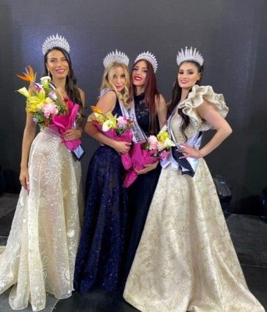 İzmitli Duygu Çakmak Miss Europe 2021'de Taç Taktı