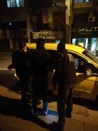 Narkotik denetiminde şüpheli şahıs ve araçlar sorgulandı