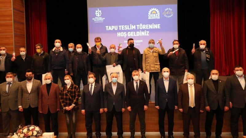 Kocaeli'de 520 hak sahibine tapuları verildi