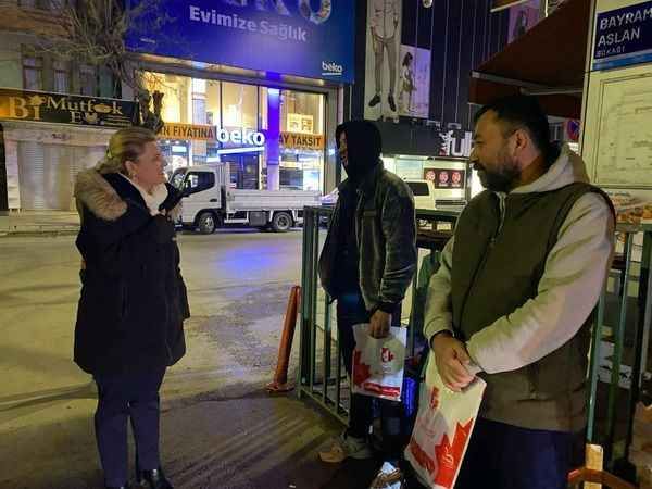Geleneği bozmayan Başkan Hürriyet, Bekirdere’de işçilerle buluştu