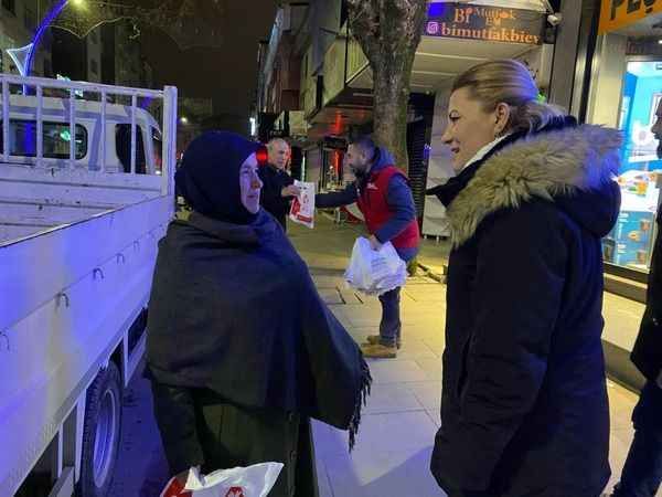 Geleneği bozmayan Başkan Hürriyet, Bekirdere’de işçilerle buluştu