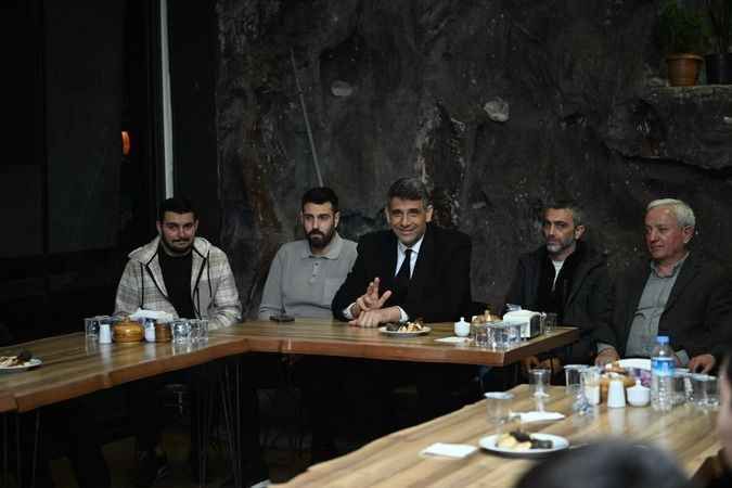 Gençlerden Kocaman’a destek