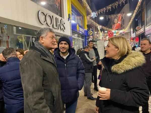 Başkan Hürriyet, geleneksel halk sahurunda vatandaşlarla buluştu