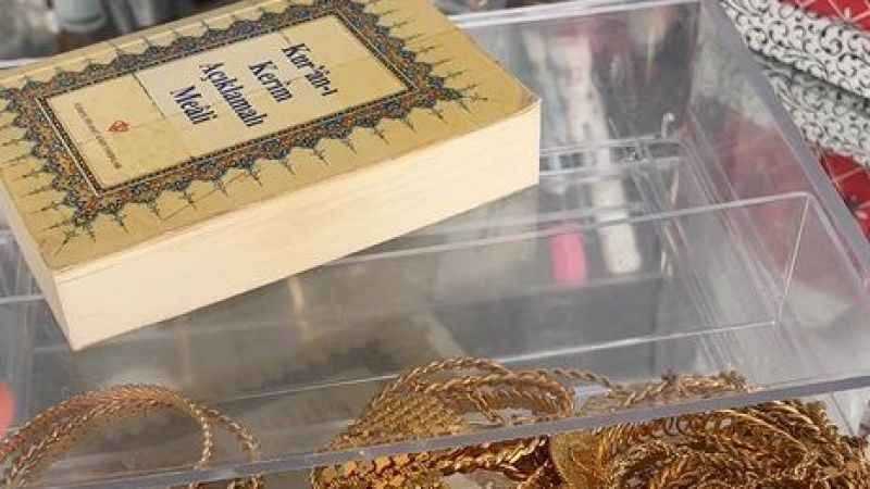 Gözlerin çevrildiği fenomenden Kuran'lı paylaşım: Altınlarım sahte
