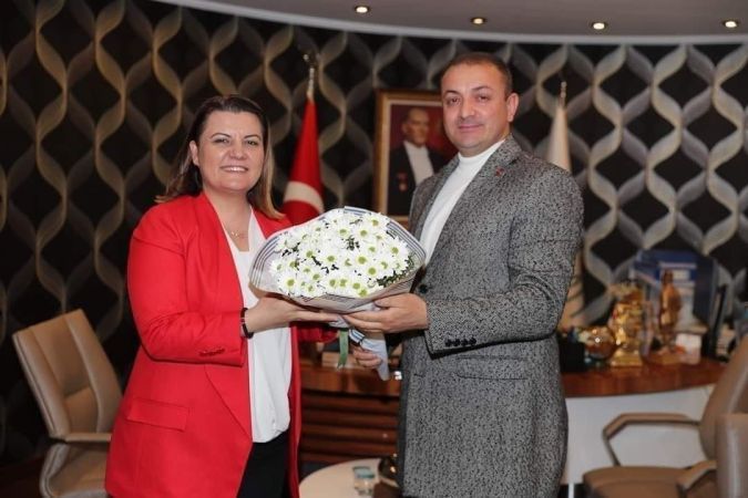 İzmit Belediyesi'nde şok istifa! 