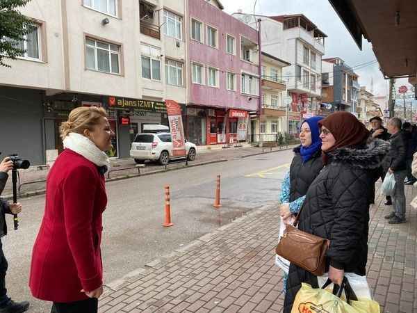 Kadıköy esnafı Başkan Hürriyet’i sevgiyle kucakladı