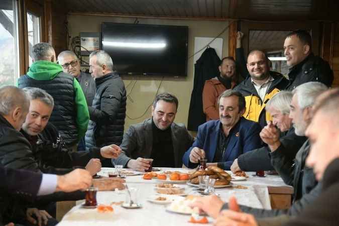 Yasin Özlü’ye köylerden büyük destek