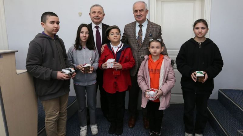 Öğrencilerin ödülleri Başkan Aygün’den