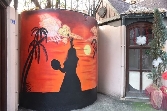 İzmit'te duvarlar sevgililer gününe özel boyandı
