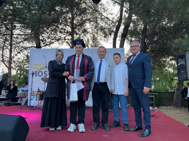 Bilgili Kültür Okulları’ndan görkemli mezuniyet 