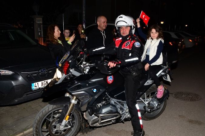 Ekipler tarafından il genelinde araç kortejleri düzenlendi
