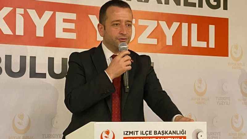 Muharrem Tutuş: İzmit avuç içi kadar yer, kentin havasını değiştirmemiz gerekiyor!