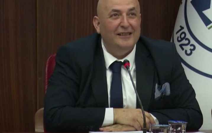 İzmit Meclisinde veda konuşmaları! Bir tek o hakkını helal etmedi...
