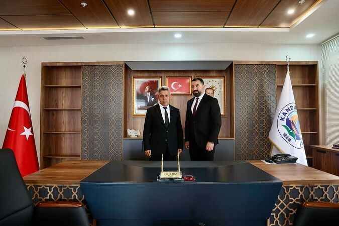 Kandıra'da belediye başkan yardımcıları belli oldu