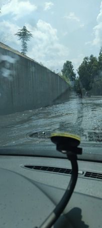 Gebze 10 dakikalık yağmura teslim oldu