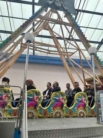 Yaşama Destek Evi’nin özel çocukları lunaparkta doyasıya eğlendi