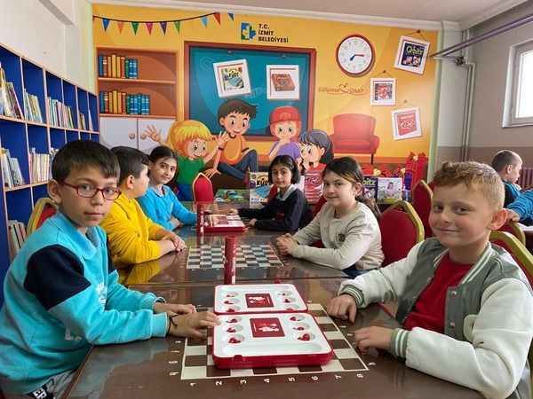 İzmit Belediyesi'nden Tavşantepe İlkokulu’na Akıl ve Zeka Oyunları Sınıfı