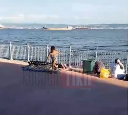 Çocukların koşup oynadığı alanda belediyeden kazaya davet!