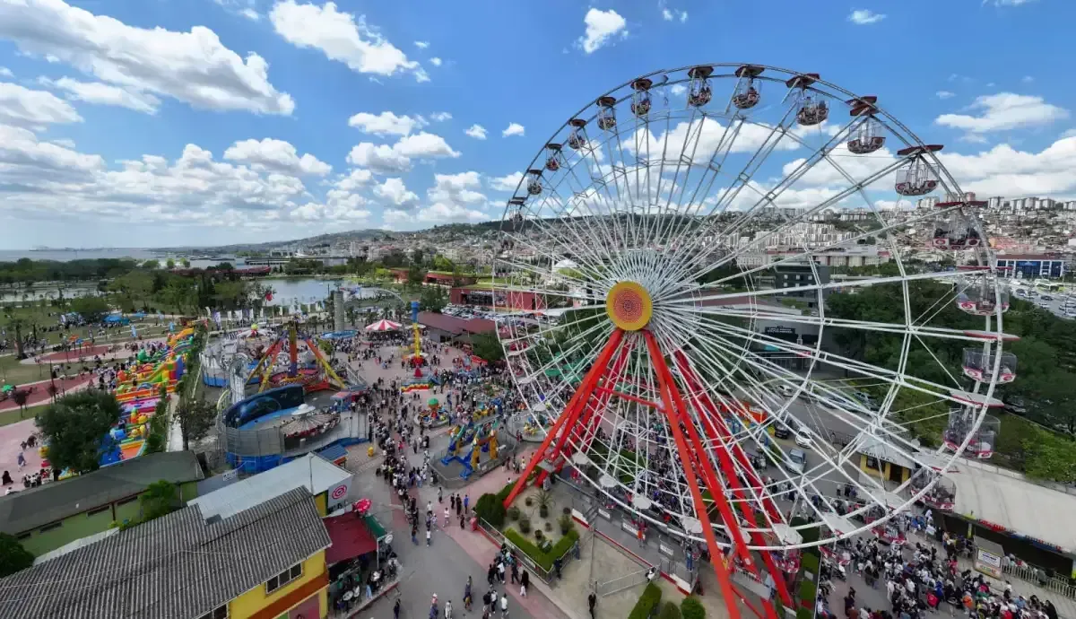Kocaeli'de çocuklara karne hediyesi: Lunapark bugün ücretsiz