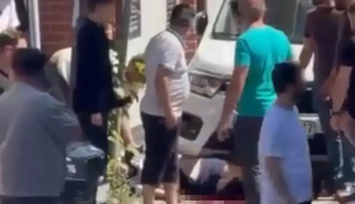 “Eşimi rahatsız ediyor” dedi: Önce bacaklarından vurdu, ardından ilk yardım yaptı